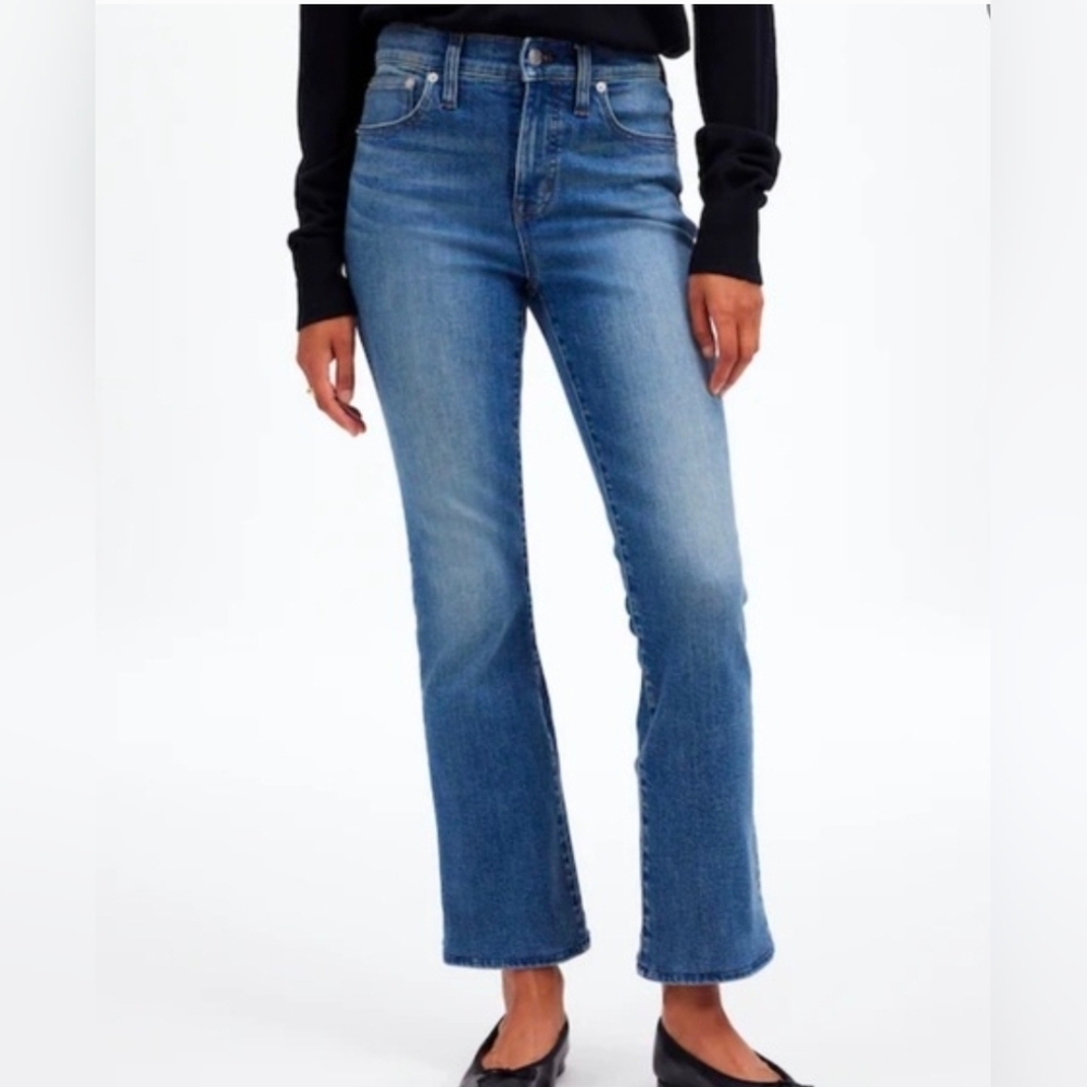 Madewell Mid Rise Kick Out Jeans Size 32